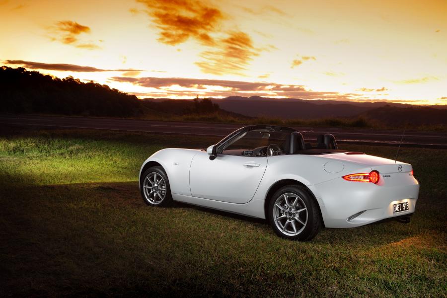  Mazda MX-5 2015 года  (AU) (фото 16 из 30)